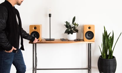 vrs-turntable-img-2-opt